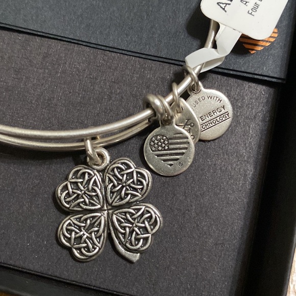 Alex and Ani Four Leaf Clover set, new - Picture 3 of 7